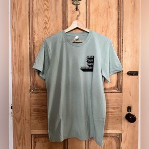 Women’s light green medium tshirt